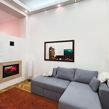 Fireplace Holidays ブダペスト エクステリア 写真